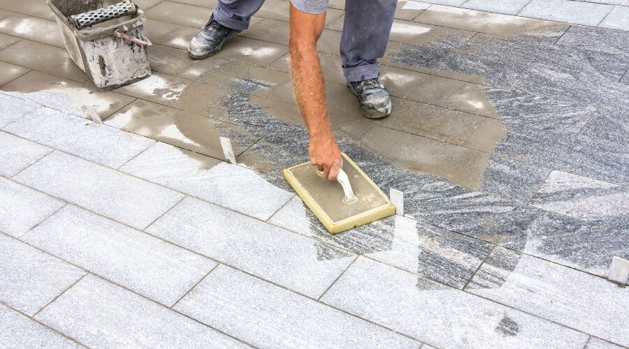 Professional residential roofers in Moro, IL